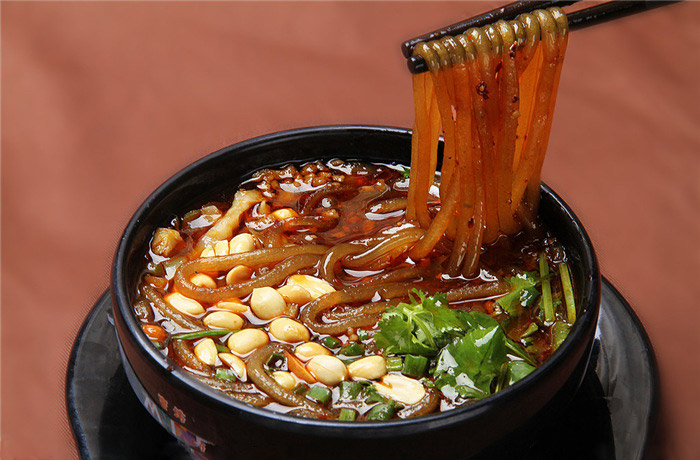 华南热作学院酸辣粉培训